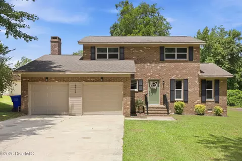 2804 Hodges Rd, Kinston, NC 28504