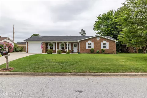 210 Woodland Dr, Martinez, GA 30907