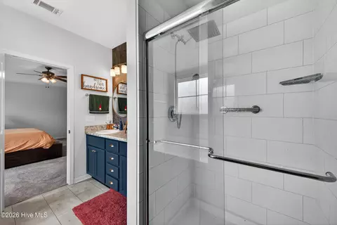 Bath - 537 Jensen Ln, Augusta, GA 30909 photo 4 of 4