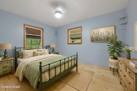 Bedroom - 158 Mountain Stream Rd, Murphy, NC 28906 photo 2 of 4