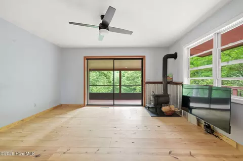 Living - 158 Mountain Stream Rd, Murphy, NC 28906 photo 1 of 4