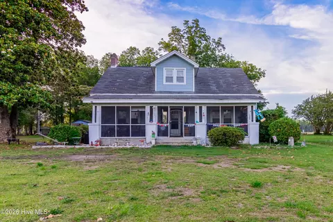 19081 Jane Shaw Rd, Wagram, NC 28396