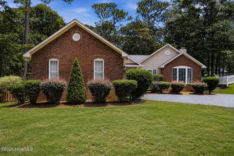 245 Wheeling Dr, Pinehurst, NC 28374
