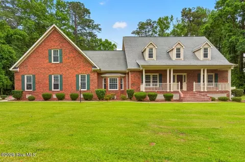2111 Hunt Hill Pl, Kinston, NC 28504