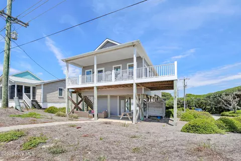 103 Beachwood Dr, Surf City, NC 28445