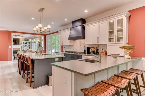 Kitchen - 781 Sparkleberry Rd, Evans, GA 30809 photo 3 of 9