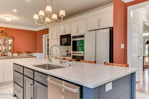 Kitchen - 781 Sparkleberry Rd, Evans, GA 30809 photo 8 of 9