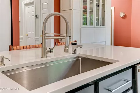 Kitchen - 781 Sparkleberry Rd, Evans, GA 30809 photo 6 of 9