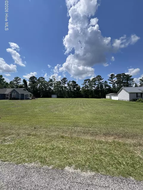 300 Glenwood Dr, Elizabethtown, NC 28337