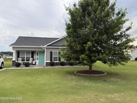 198 Asheberne Dr, Washington, NC 27889