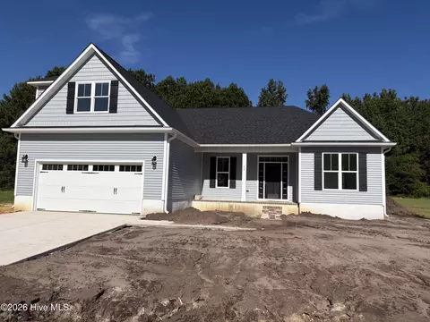 63 Waterfall Ln, Whiteville, NC 28472