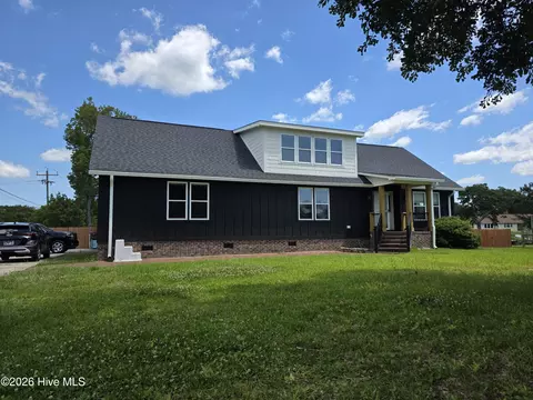 201 Mansfield Pkwy, Morehead City, NC 28557