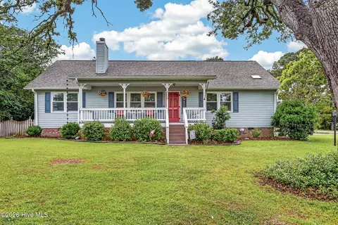 209 River Reach Dr, Swansboro, NC 28584