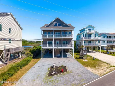 1113 New River Inlet Rd, North Topsail Beach, NC 28460