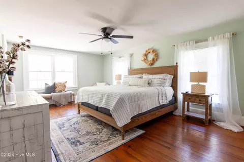 Bedroom - 704 E Front St, New Bern, NC 28560 photo 1 of 4