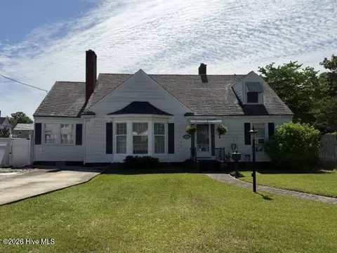 104 Locust St, Elizabeth City, NC 27909
