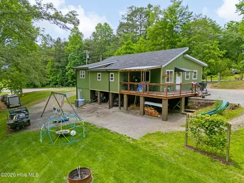 Exterior - 349 Chalet Cir, Murphy, NC 28906 photo 2 of 10