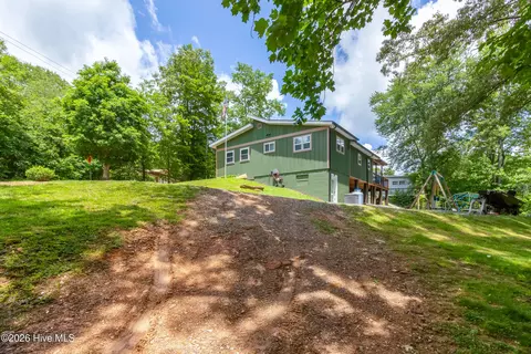 Exterior - 349 Chalet Cir, Murphy, NC 28906 photo 8 of 10