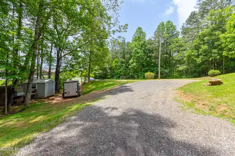 Exterior - 349 Chalet Cir, Murphy, NC 28906 photo 7 of 10