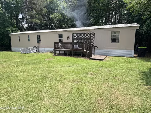110 Maple Ln, Chadbourn, NC 28431