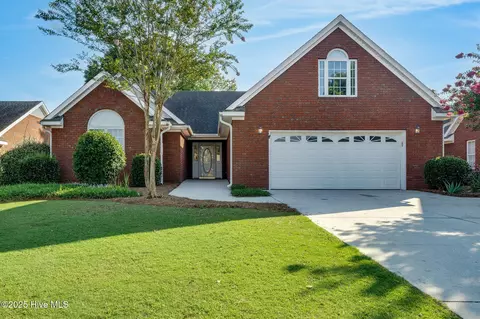 144 Candlewood Dr, Wallace, NC 28466