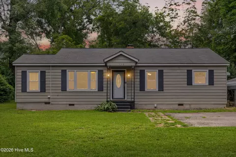 329 Water St, Washington, GA 30673