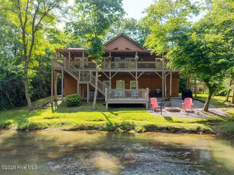 Exterior - 2197 Die Bend Rd, Murphy, NC 28906 photo 3 of 7