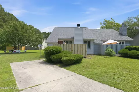 23 Masters Court Dr # A, New Bern, NC 28562