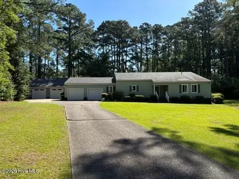 4501 W Fairway Dr, Trent Woods, NC 28562