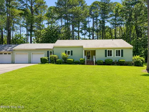4501 W Fairway Dr, Trent Woods, NC 28562