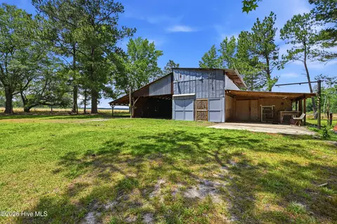 Exterior - 3984 Beattys Bridge Rd, Atkinson, NC 28421 photo 10 of 16