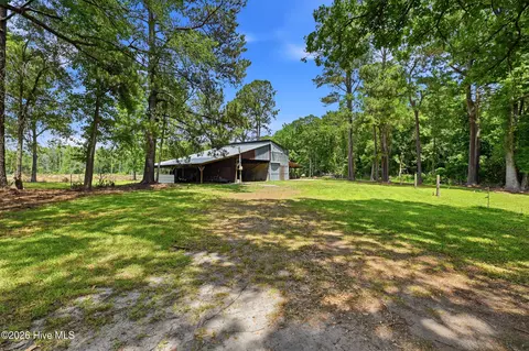 Exterior - 3984 Beattys Bridge Rd, Atkinson, NC 28421 photo 9 of 16