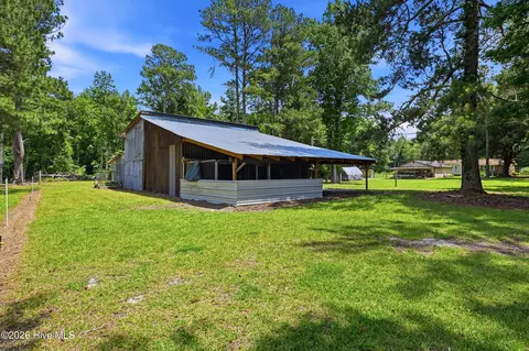 Exterior - 3984 Beattys Bridge Rd, Atkinson, NC 28421 photo 11 of 16