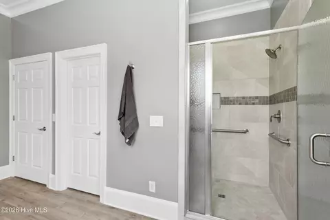 Bath - 1380 Bear Trap Rd, Williamston, NC 27892 photo 2 of 4