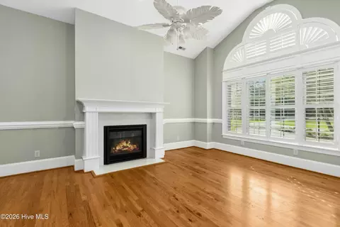 Living - 1380 Bear Trap Rd, Williamston, NC 27892 photo 1 of 4