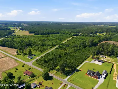 150 Furnie Hammond Rd, Clarendon, NC 28432