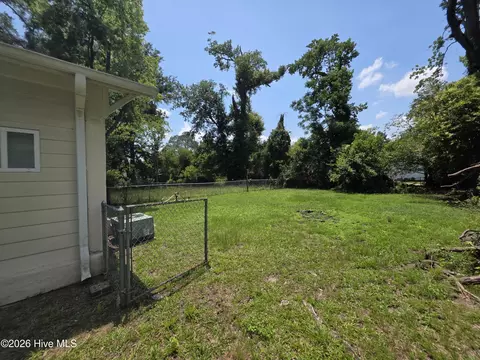 Exterior - 1313 Beman St, Augusta, GA 30904 photo 2 of 2