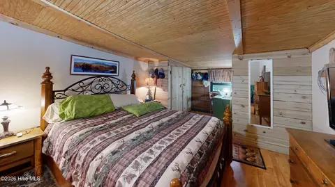Bedroom - 86 Alpaca Ln, Murphy, NC 28906 photo 3 of 3