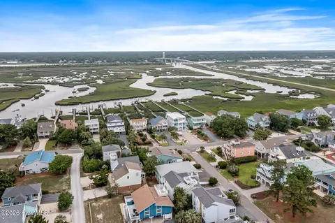 View/Area - 404 30th St, Sunset Beach, NC 28468 photo 6 of 13