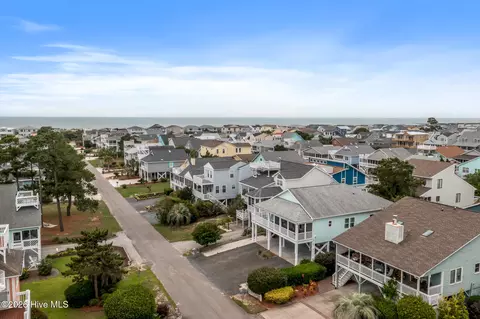 View/Area - 404 30th St, Sunset Beach, NC 28468 photo 2 of 13