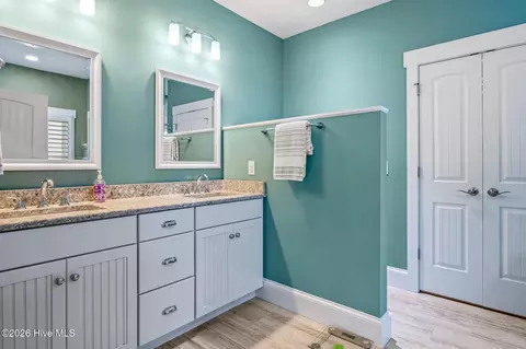 Bath - 404 30th St, Sunset Beach, NC 28468 photo 3 of 9