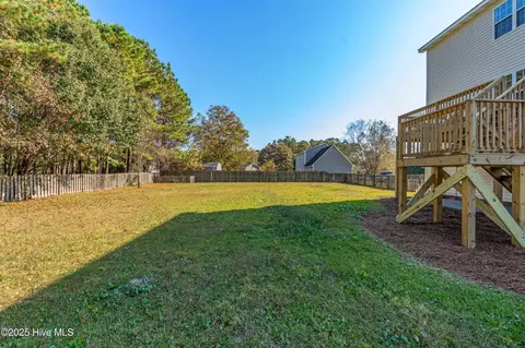 Exterior - 106 Dolphin Dr, Hampstead, NC 28443 photo 7 of 8