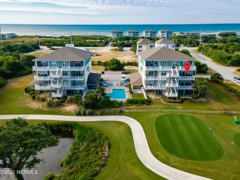 112 Oakleaf Dr #902A, Pine Knoll Shores, NC 28512