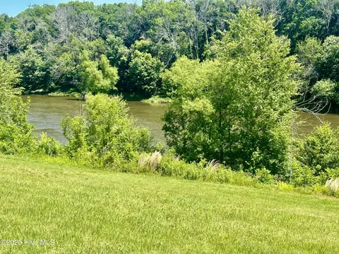 281 Old Sr 1801, Scotland Neck, NC 27874