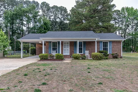213 Holly Rd, Goldsboro, NC 27534