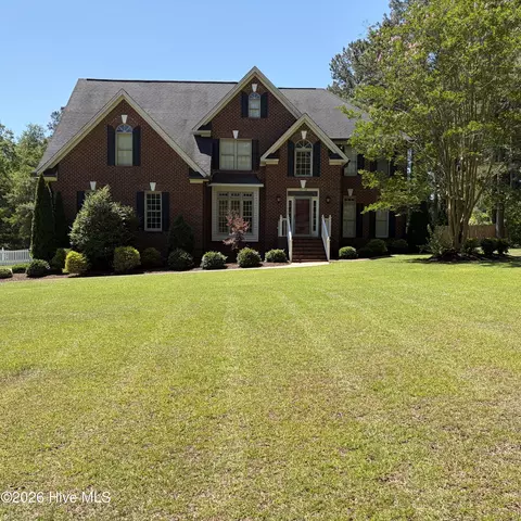 4076 Mobleys Bridge Rd, Grimesland, NC 27837