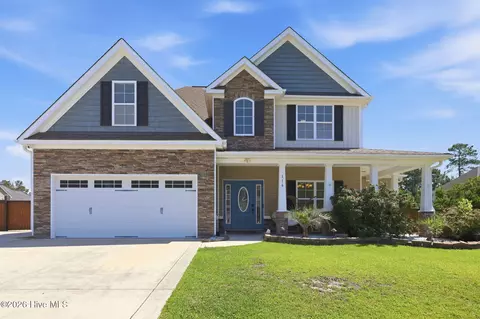 116 Peytons Ridge Dr, Hubert, NC 28539