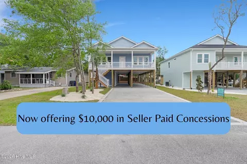 152 NE 1st St, Oak Island, NC 28465