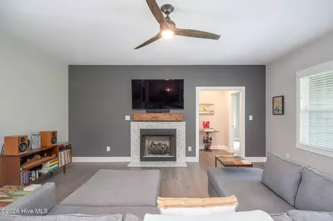 421 Taylorwood Dr, Beaufort, NC 28516