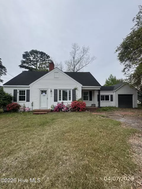 411 Brentwood Ave, Jacksonville, NC 28540